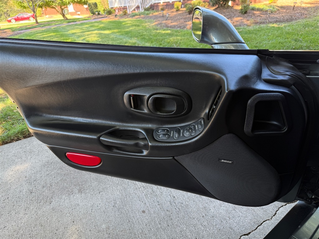 2004 Chevrolet Corvette Convertible photo 42