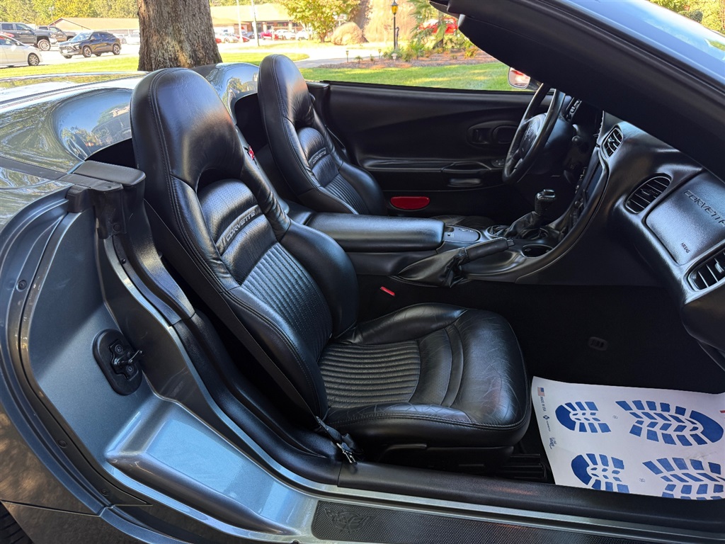 2004 Chevrolet Corvette Convertible photo 53