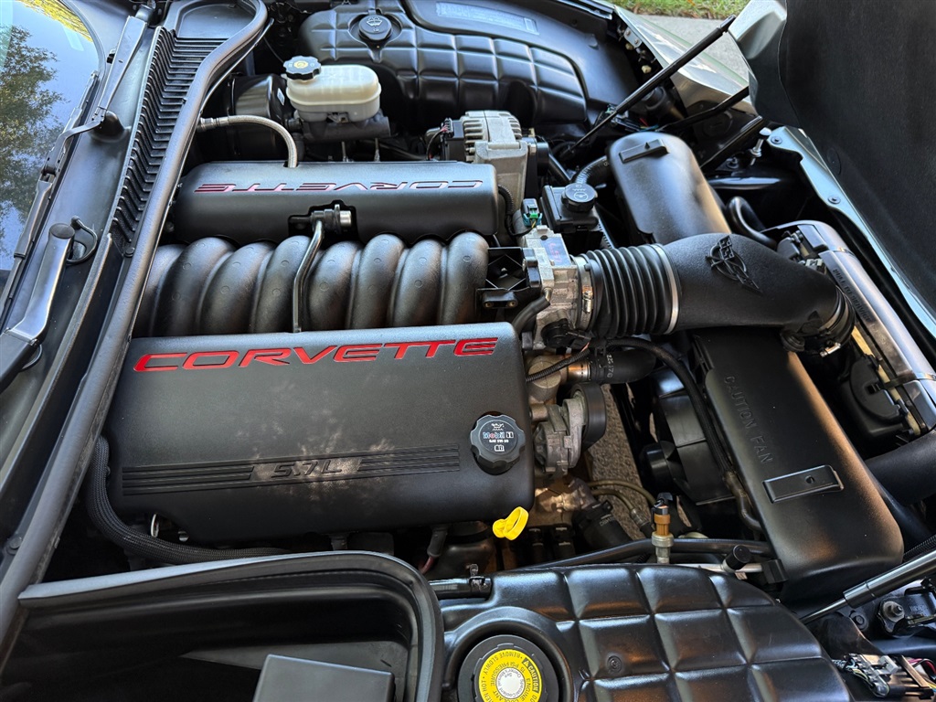 2004 Chevrolet Corvette Convertible photo 58