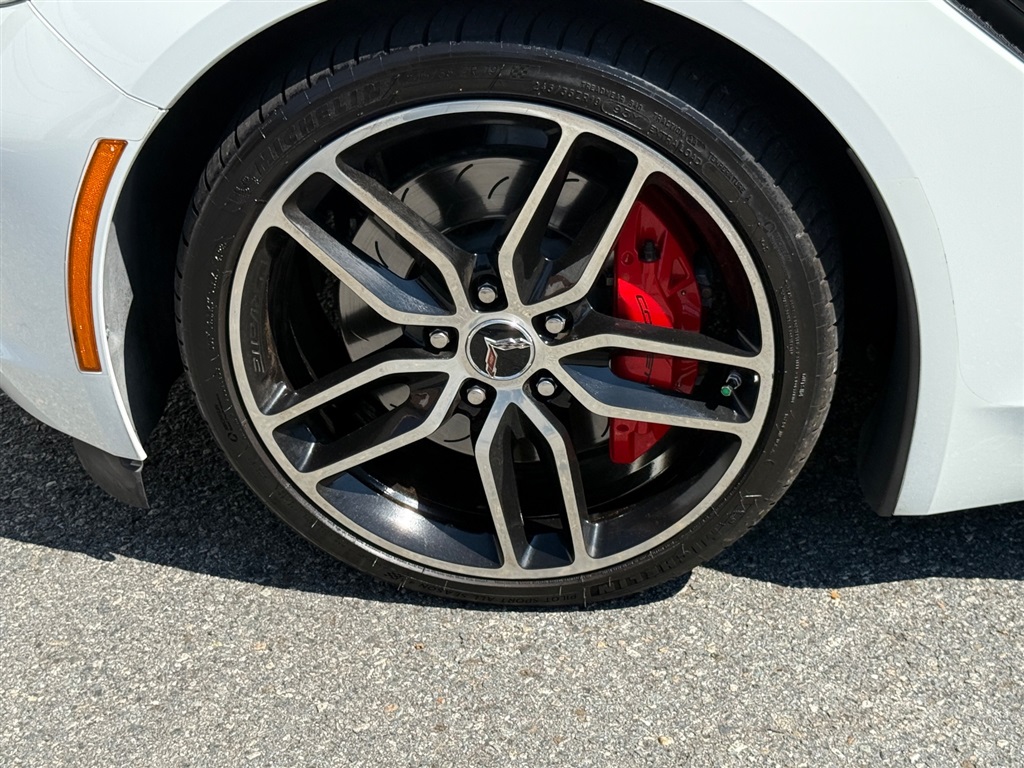 2015 Chevrolet Corvette Z51 2LT Coupe photo 24