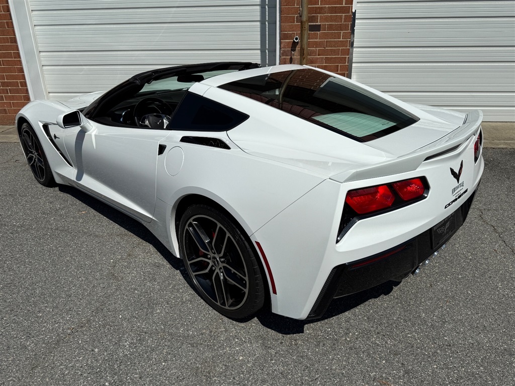 2015 Chevrolet Corvette Z51 2LT Coupe photo 27