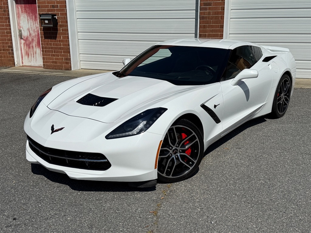 2015 Chevrolet Corvette Z51 2LT Coupe photo 3