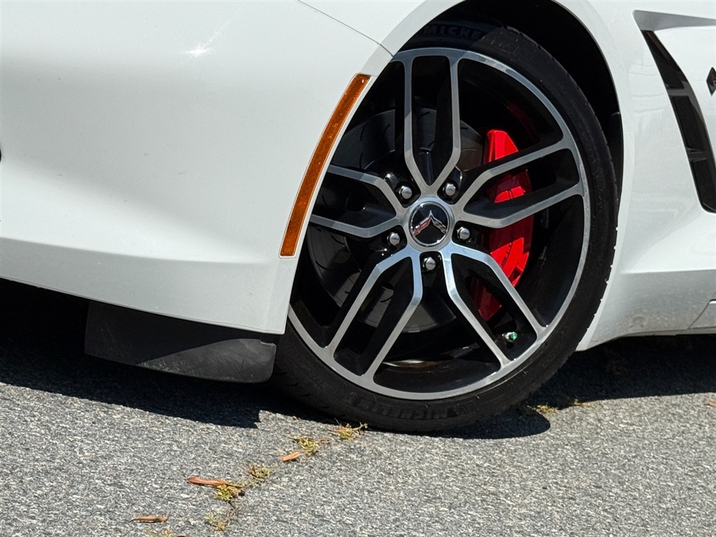 2015 Chevrolet Corvette Z51 2LT Coupe photo 9