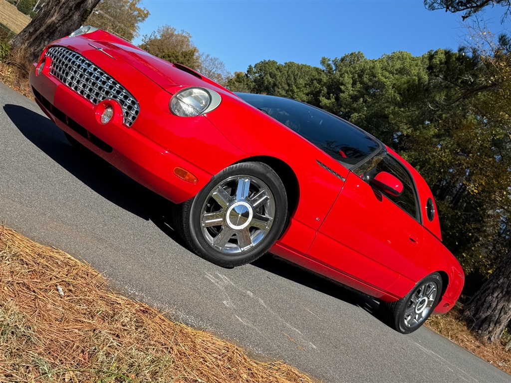 2004 Ford Thunderbird Premium photo 4