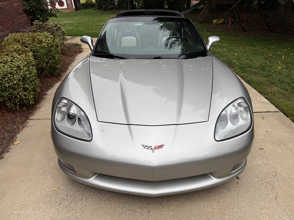2008 Chevrolet Corvette Coupe 2LT photo 13