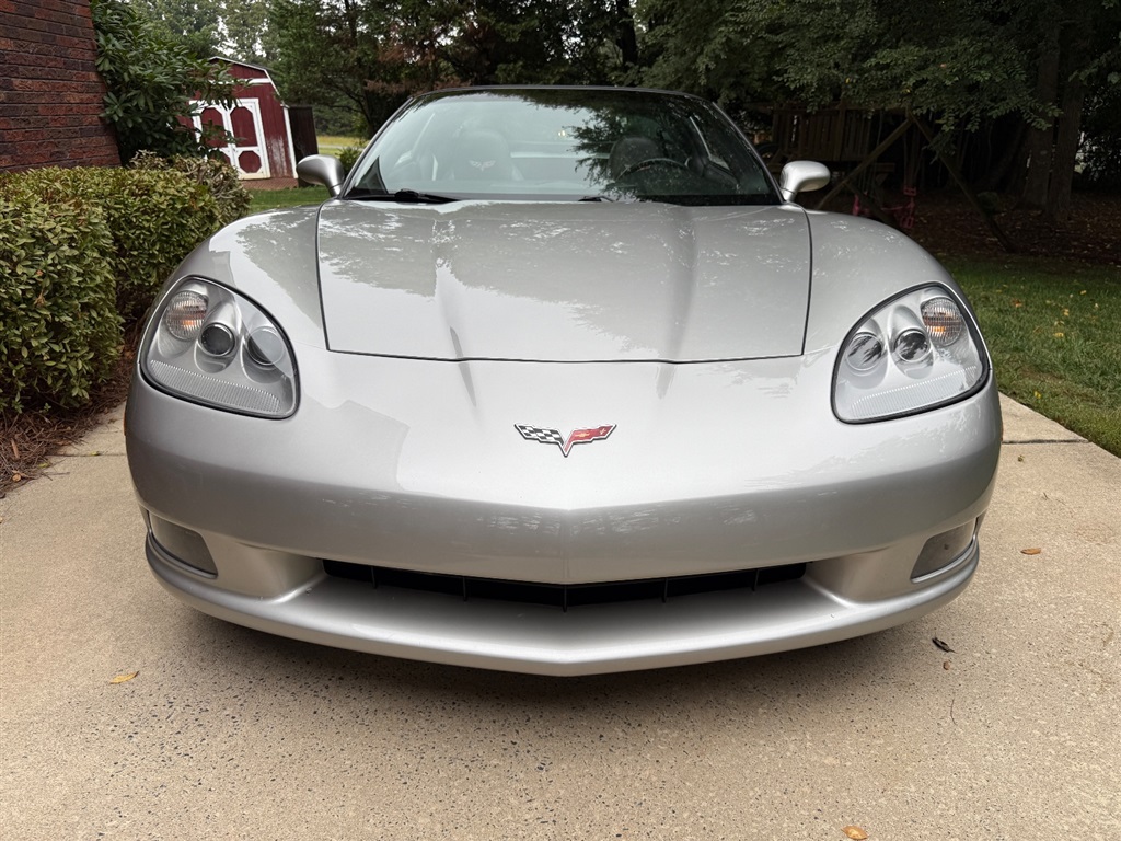 2008 Chevrolet Corvette Coupe 2LT photo 14