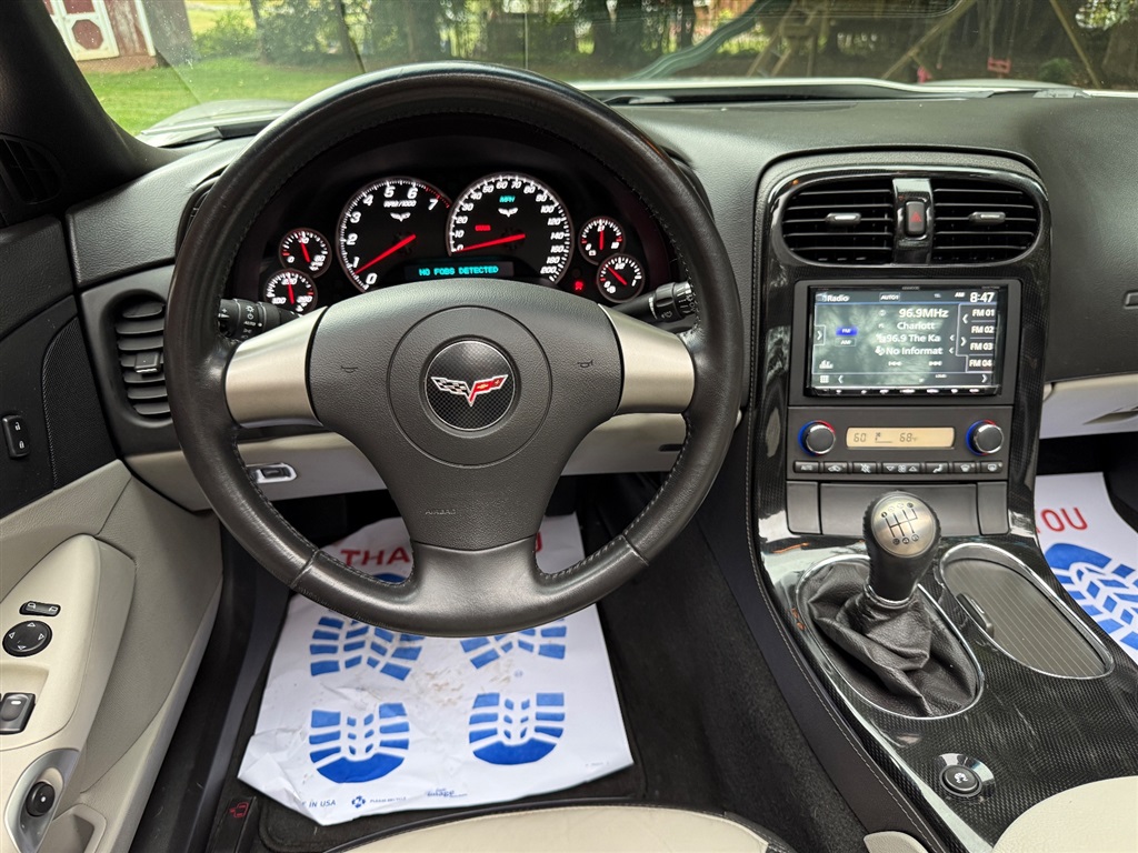2008 Chevrolet Corvette Coupe 2LT photo 49