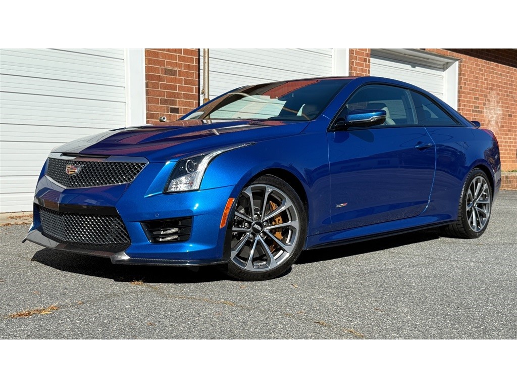 2017 Cadillac ATS V photo 2