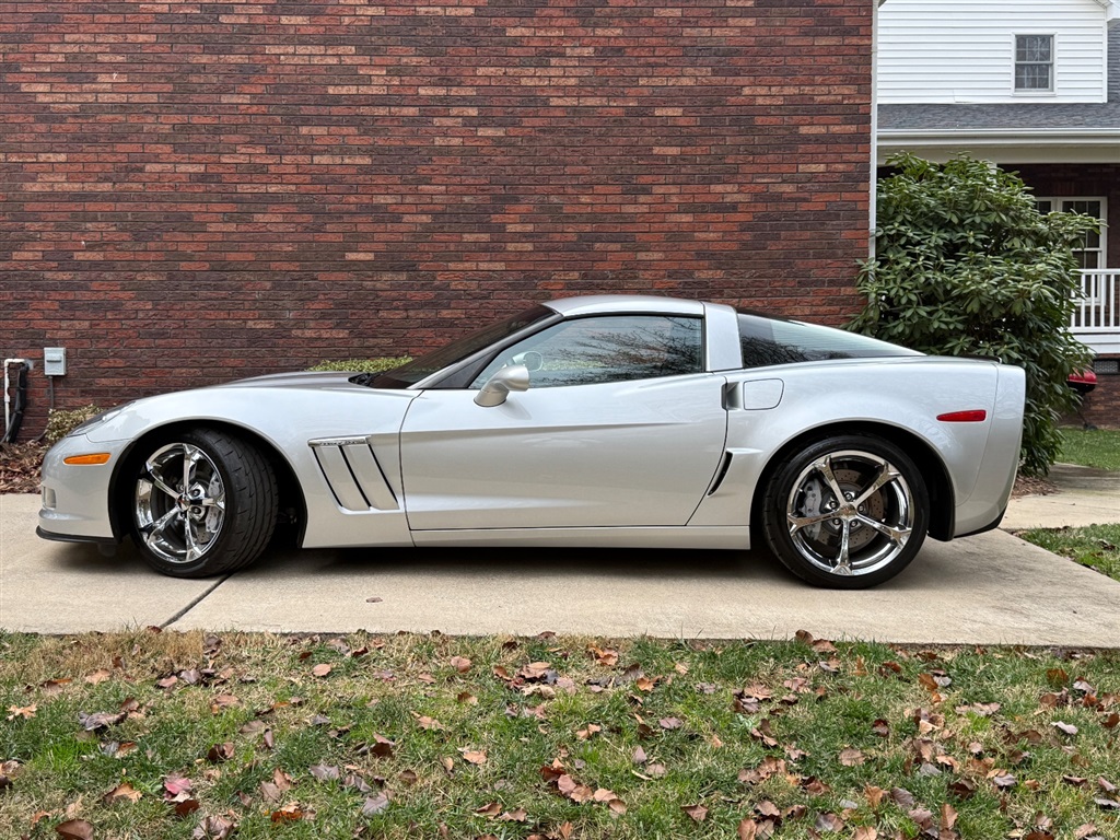 2013 Chevrolet Corvette Coupe 3LT photo 4