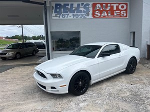 Picture of a 2014 Ford Mustang V6 Coupe