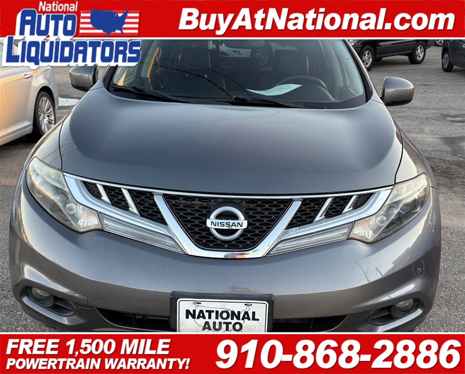 2013 Nissan Murano LE photo 2