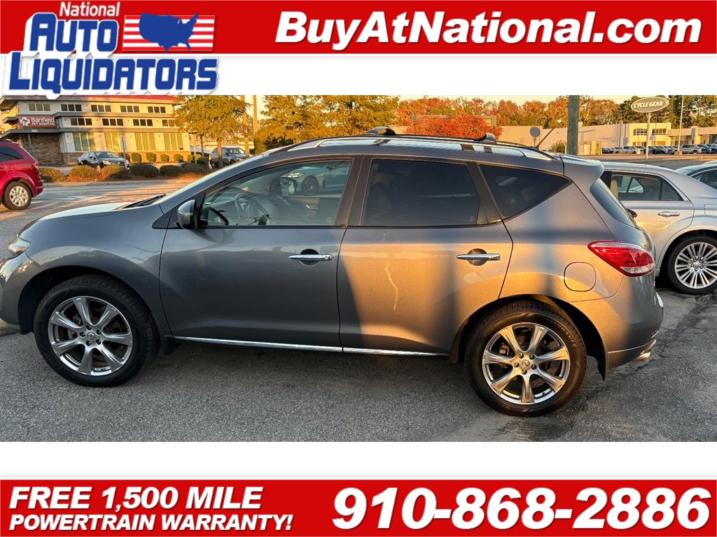 2013 Nissan Murano LE photo 3