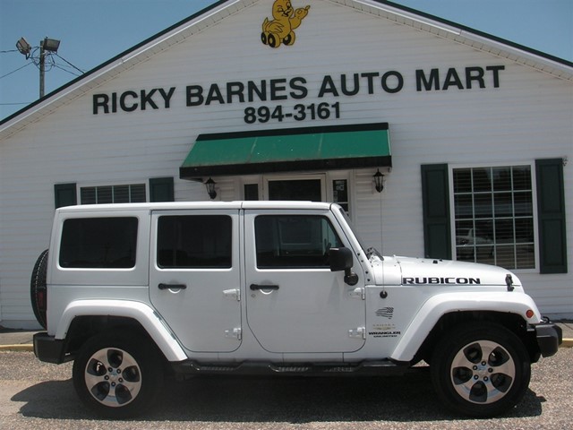 2016 Jeep Wrangler Unlimited Sahara 4WD for sale by dealer