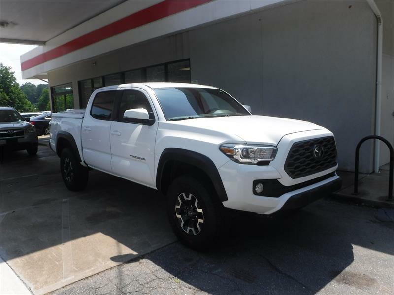 2020 Toyota Tacoma SR5's photo