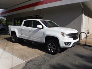 Picture of a 2015 CHEVROLET COLORADO Z71 CREW CAB 4WD LONG