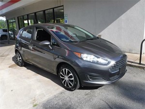 Picture of a 2017 FORD FIESTA SE HATCHBACK