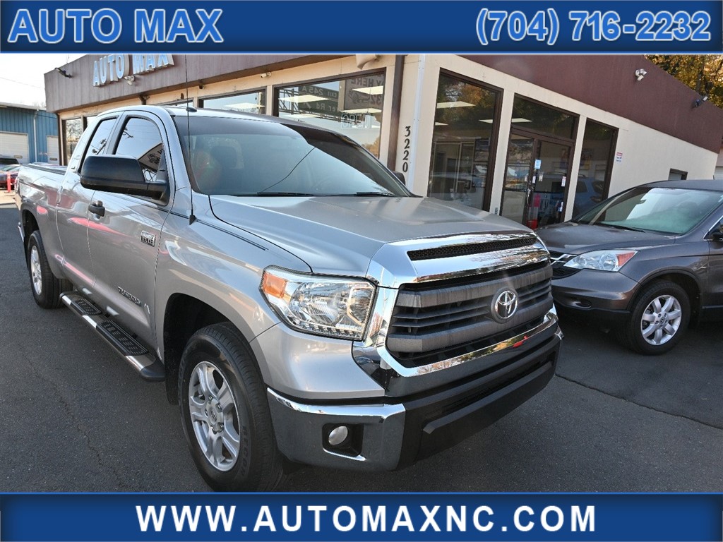 2014 Toyota Tundra SR5's photo