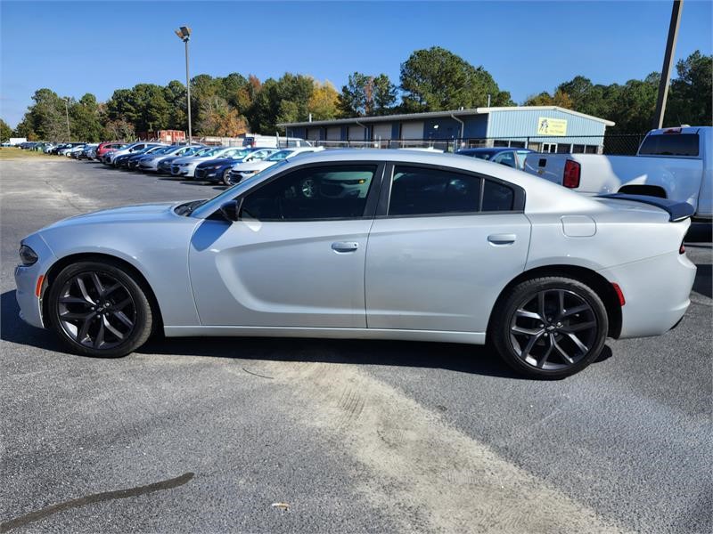 2019 Dodge Charger SXT photo 2