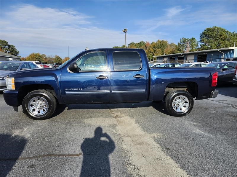 2011 Chevrolet Silverado 1500 LS photo 2