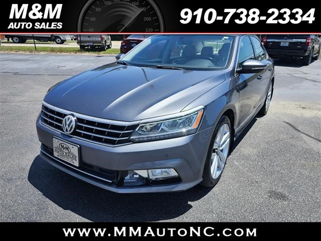 Volkswagen Passat SE w/Technology in Lumberton