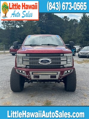 Picture of a 2017 Ford Platinum 4WD Crew Cab 6.75' Box
