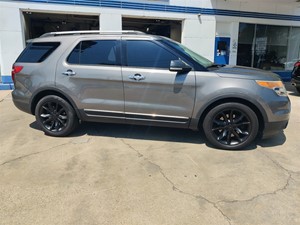 Picture of a 2013 FORD EXPLORER Limited FWD