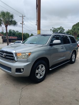 Picture of a 2008 TOYOTA SEQUOIA SR5 5.7L 2WD