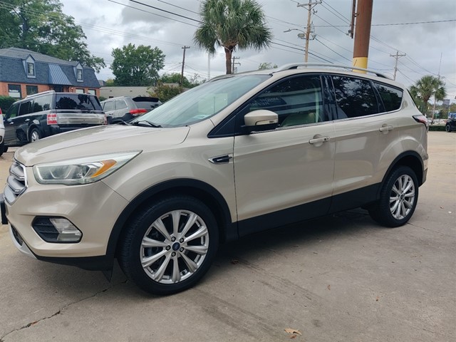 FORD ESCAPE Titanium 4WD in Columbia