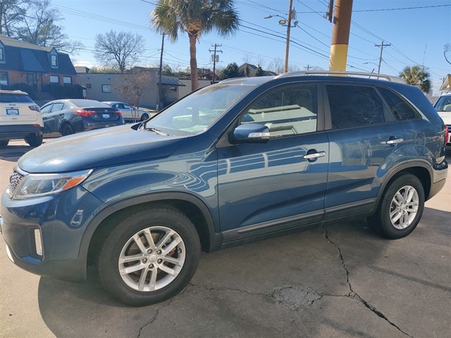 KIA SORENTO LX 2WD in Columbia