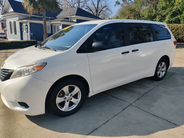 TOYOTA SIENNA L 7-Passenger in Columbia