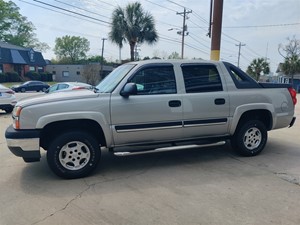 Picture of a 2005 CHEVROLET AVALANCHE 1500 2WD