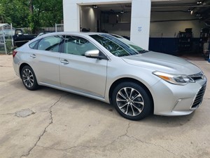 Picture of a 2016 TOYOTA AVALON XLE