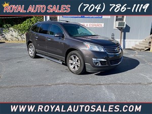 Picture of a 2017 Chevrolet Traverse 2LT AWD