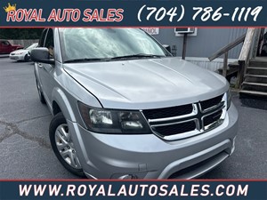 Picture of a 2019 Dodge Journey SE