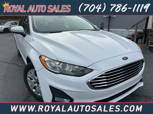 Ford Fusion S in Concord