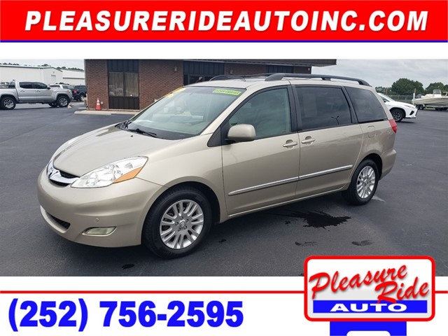 Toyota Sienna XLE Limited FWD in Greenville