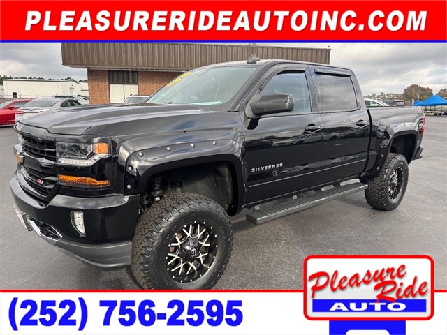 Chevrolet Silverado 1500 LT Crew Cab 4WD in Greenville