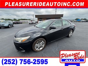 Picture of a 2015 Toyota Camry SE