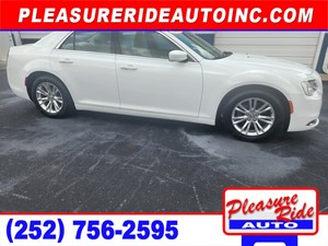 Picture of a 2017 Chrysler 300 Limited RWD