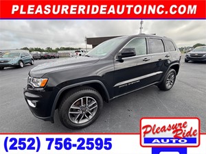 Picture of a 2019 Jeep Grand Cherokee Laredo 4WD