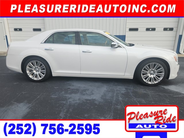Chrysler 300 C RWD in Greenville