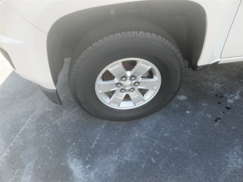 2015 Chevrolet Colorado Base photo 19