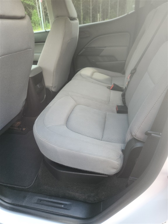 2015 Chevrolet Colorado Base photo 4
