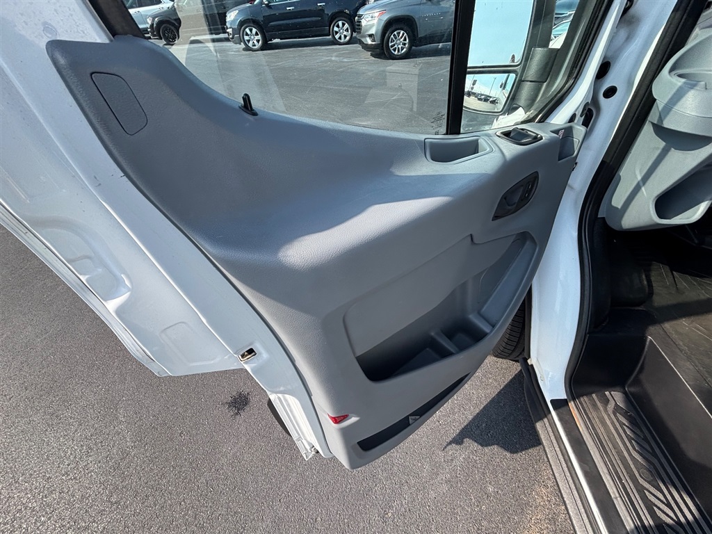 2019 Ford Transit Van photo 12