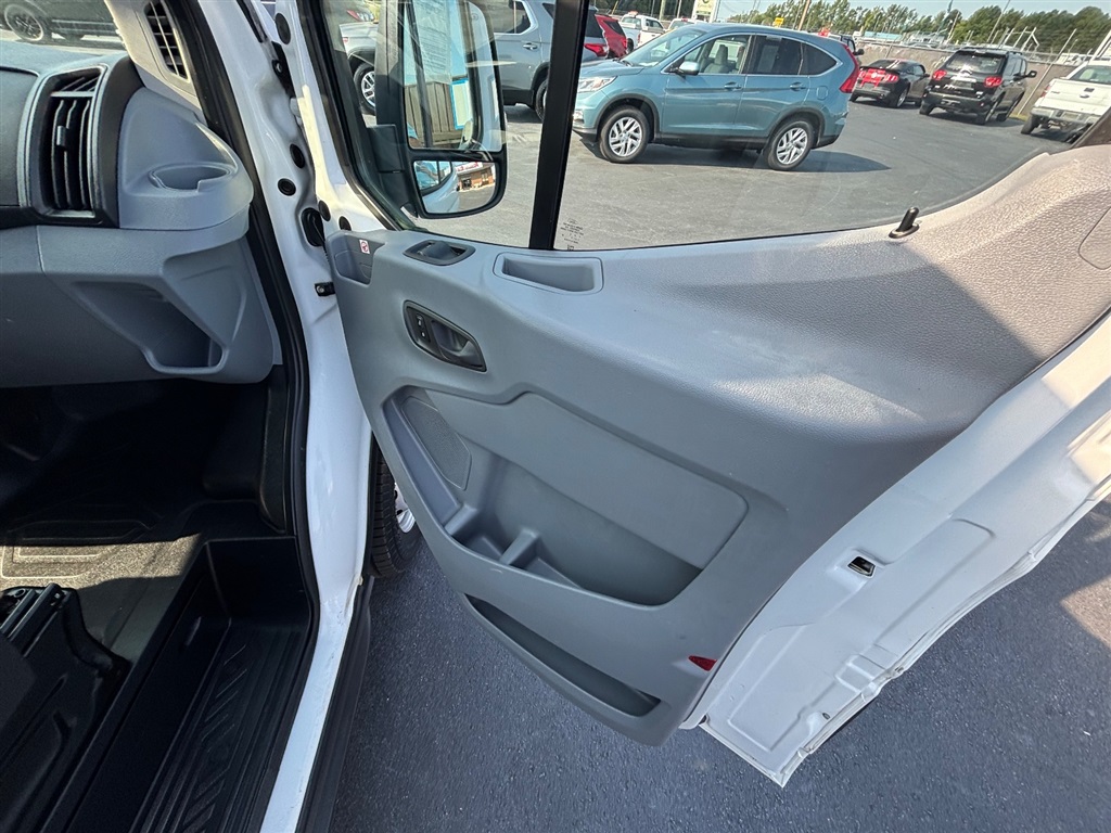 2019 Ford Transit Van photo 15