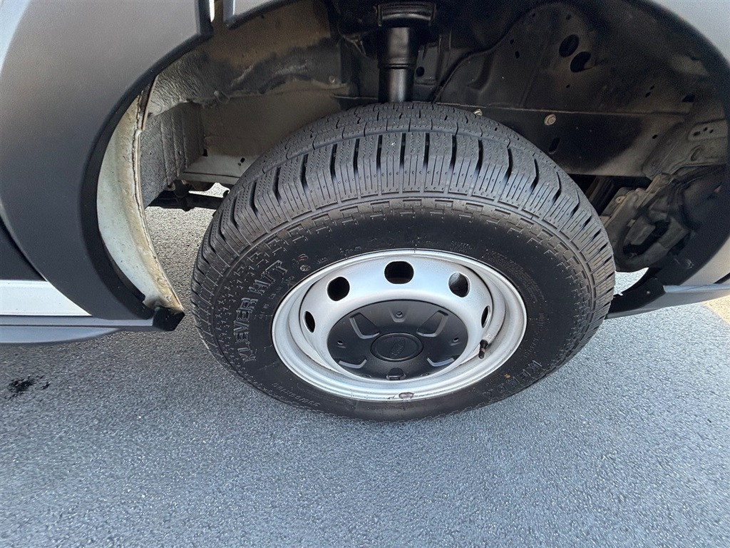 2019 Ford Transit Van photo 16