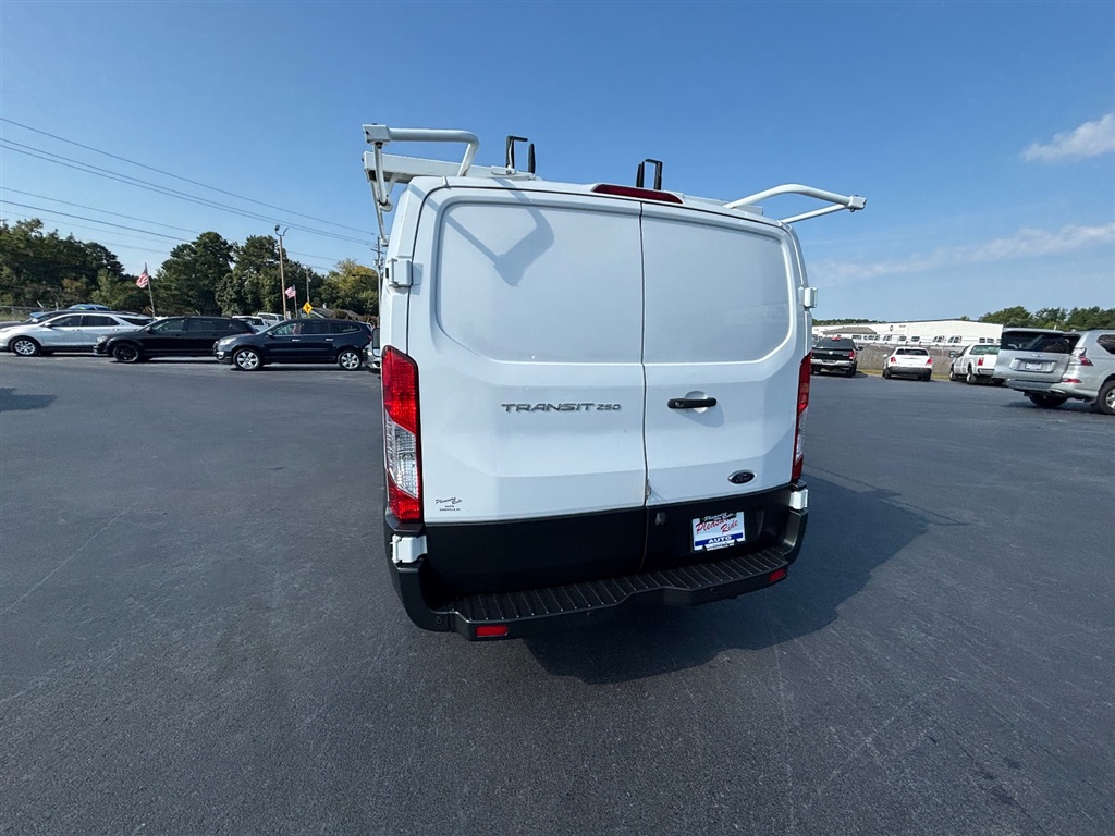 2019 Ford Transit Van photo 4