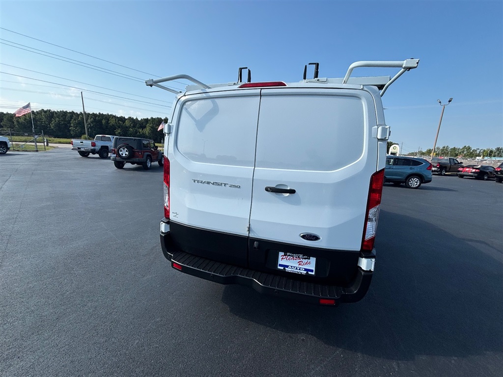 2019 Ford Transit Van photo 5