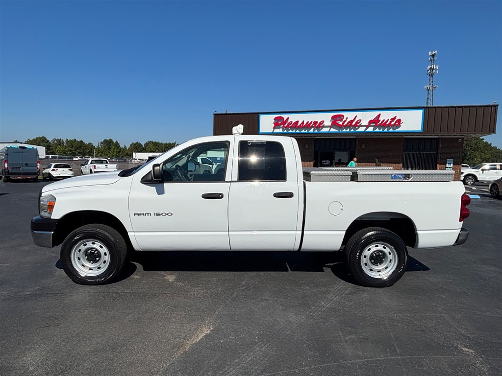 2007 Dodge Ram ST photo 2