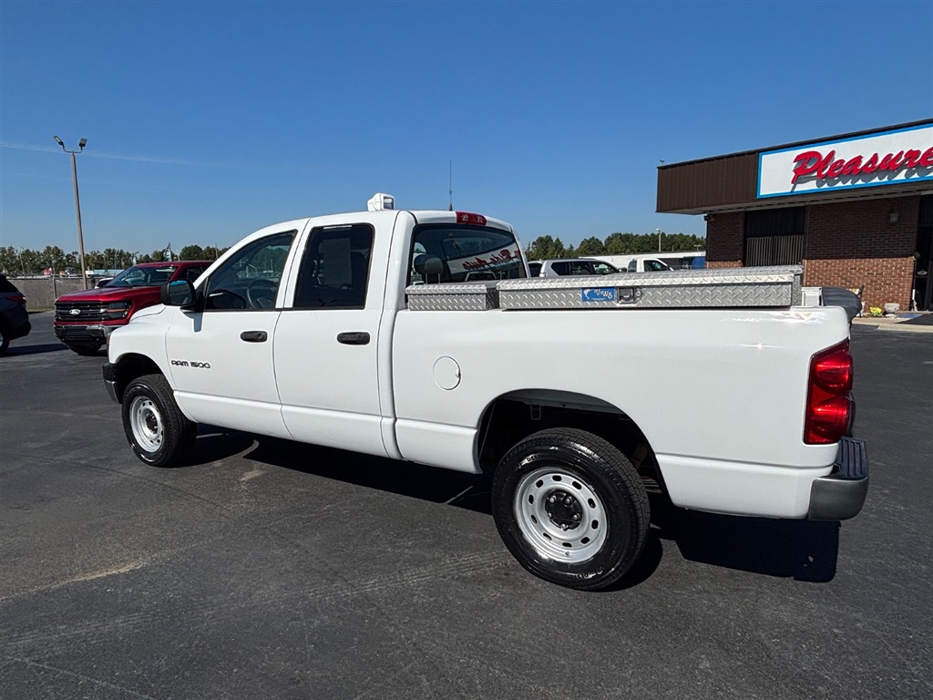 2007 Dodge Ram ST photo 3